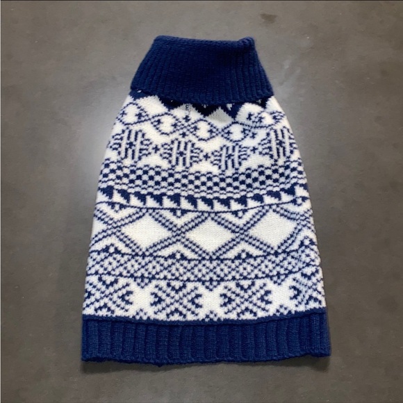 NWT pupteck Dog Christmas Reversible Sweater - Picture 2 of 7